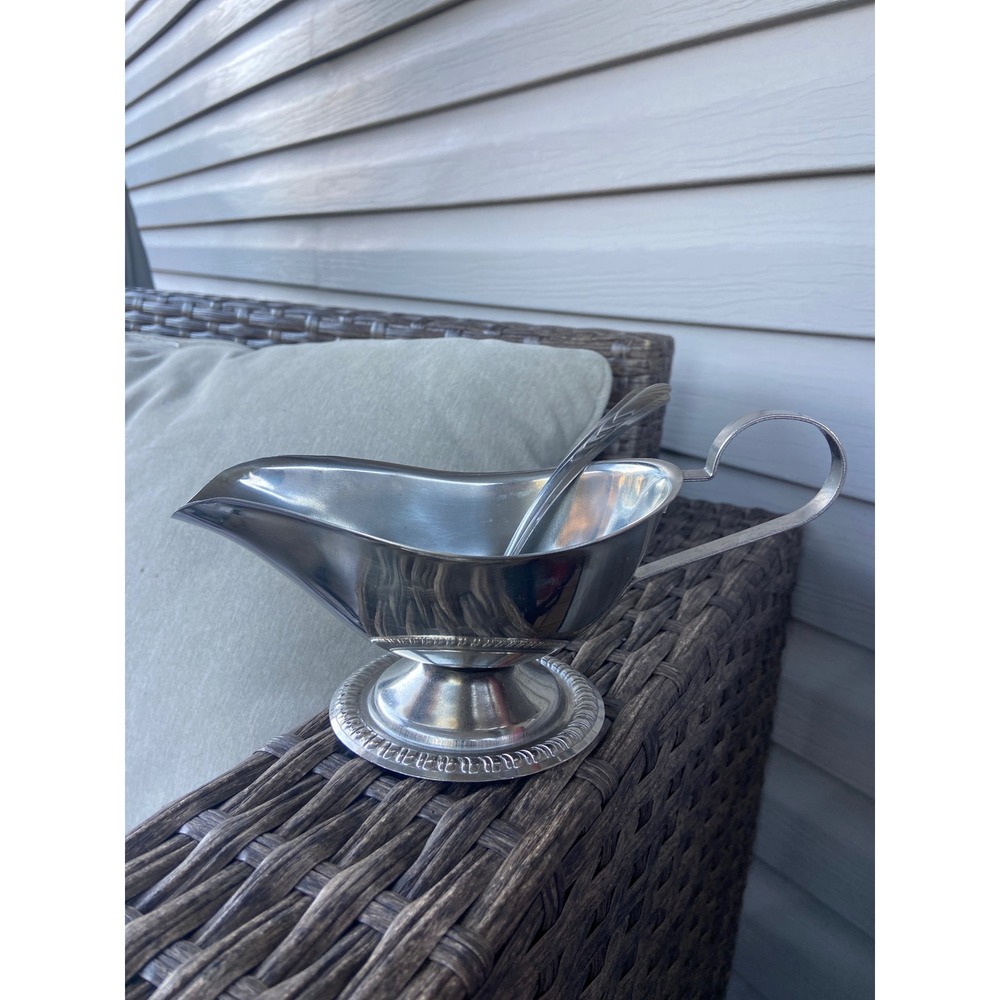 Vollrath Stainless Steel Gravy Boat with Ladle Japan 47578 Silver Tone Footed